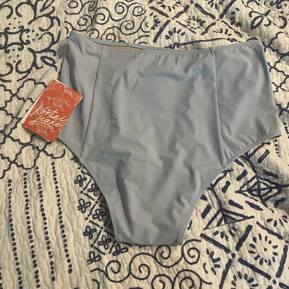 Kortni Jeane blue fog high cut bottoms, size large - Picture 3 of 3